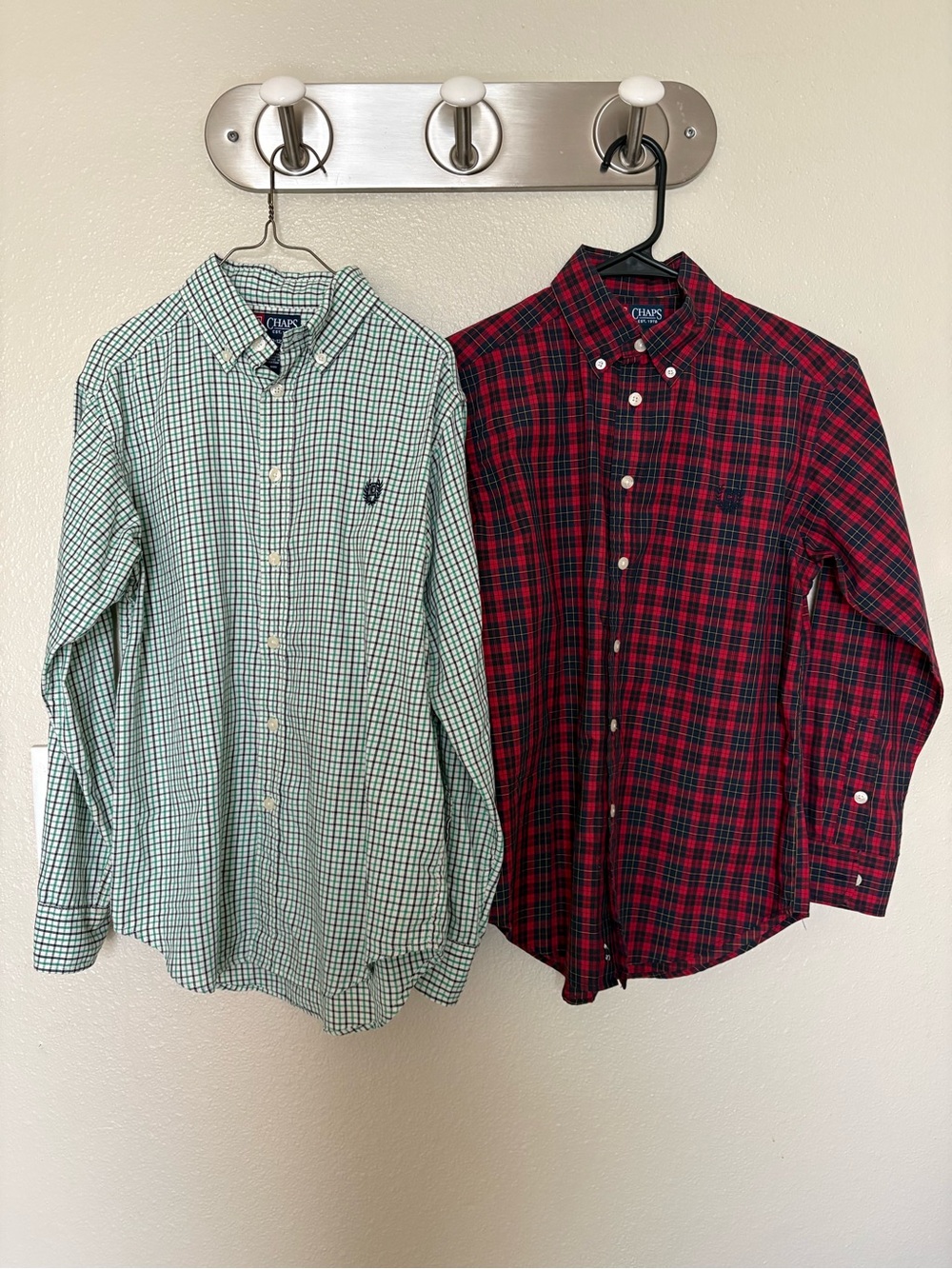 Chaps dress boys dress shirts size M (10-12)